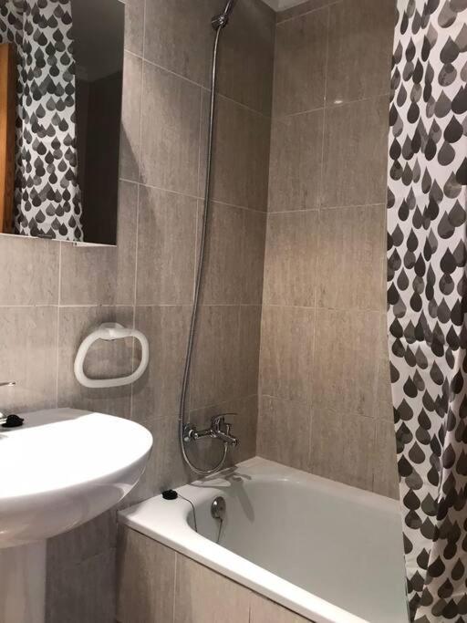 Lovely One Bedroom Unit With Balcony And Pool Denia Bagian luar foto
